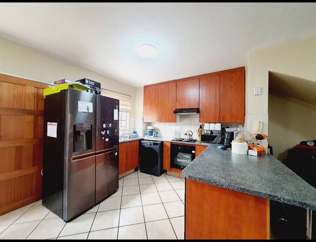 2 BEDROOM TOWNHOUSE FOR SALE IN HALFWAY GARDENS